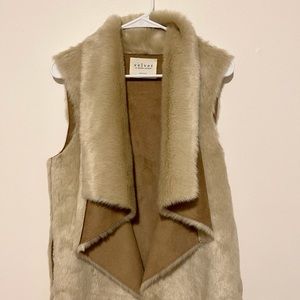 Luxe faux fur Velvet by Graham and Spencer vest (small)